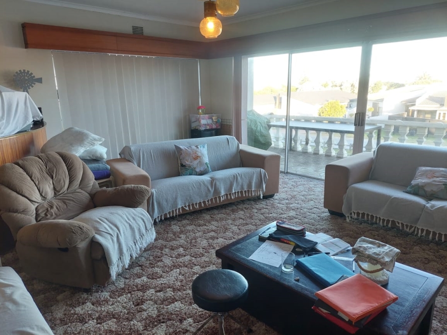 3 Bedroom Property for Sale in Hartenbos Central Western Cape